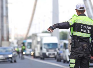TBMM Genel Kurulunda trafik cezalarının artırılmasına yönelik düzenlemeleri de içeren Kanun Teklifi kabul edildi.