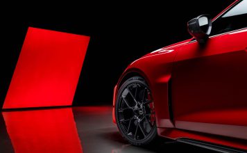 PİRELLİ , Yeni Audi RS 5 ve Audi RS 3 Competition Limited Modelleri için P Zero R Lastikler Geliştirdi