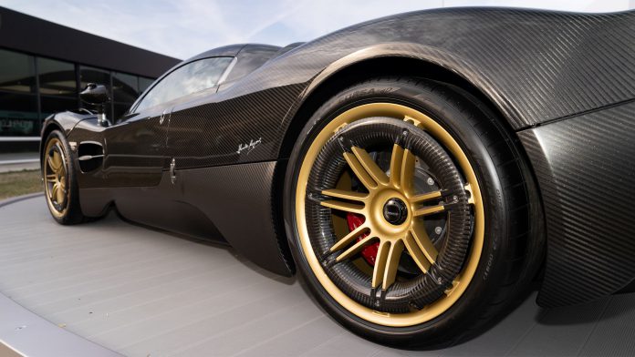 2026_07_1783684663_Pirelli___Pagani_low_res