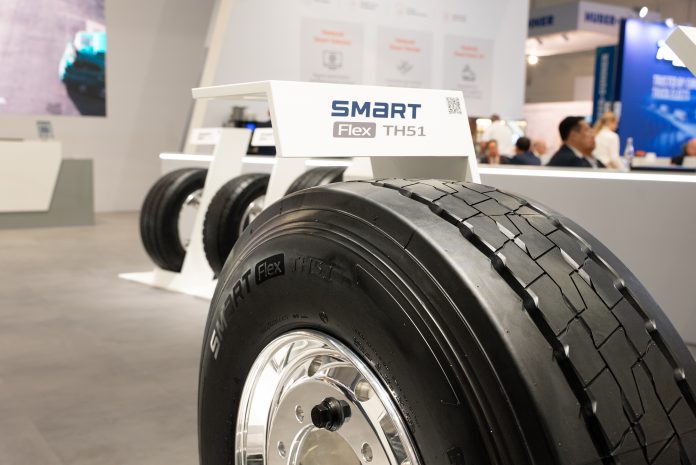 2026_09_14_New_trailertyre_SmartFlexTH51_01