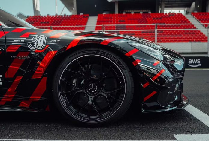 2026_10_Pirelli_Safety_Car
